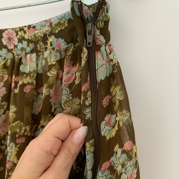 H&M Floral Maxi Skirt side Zipper size 6 - Picture 6 of 7